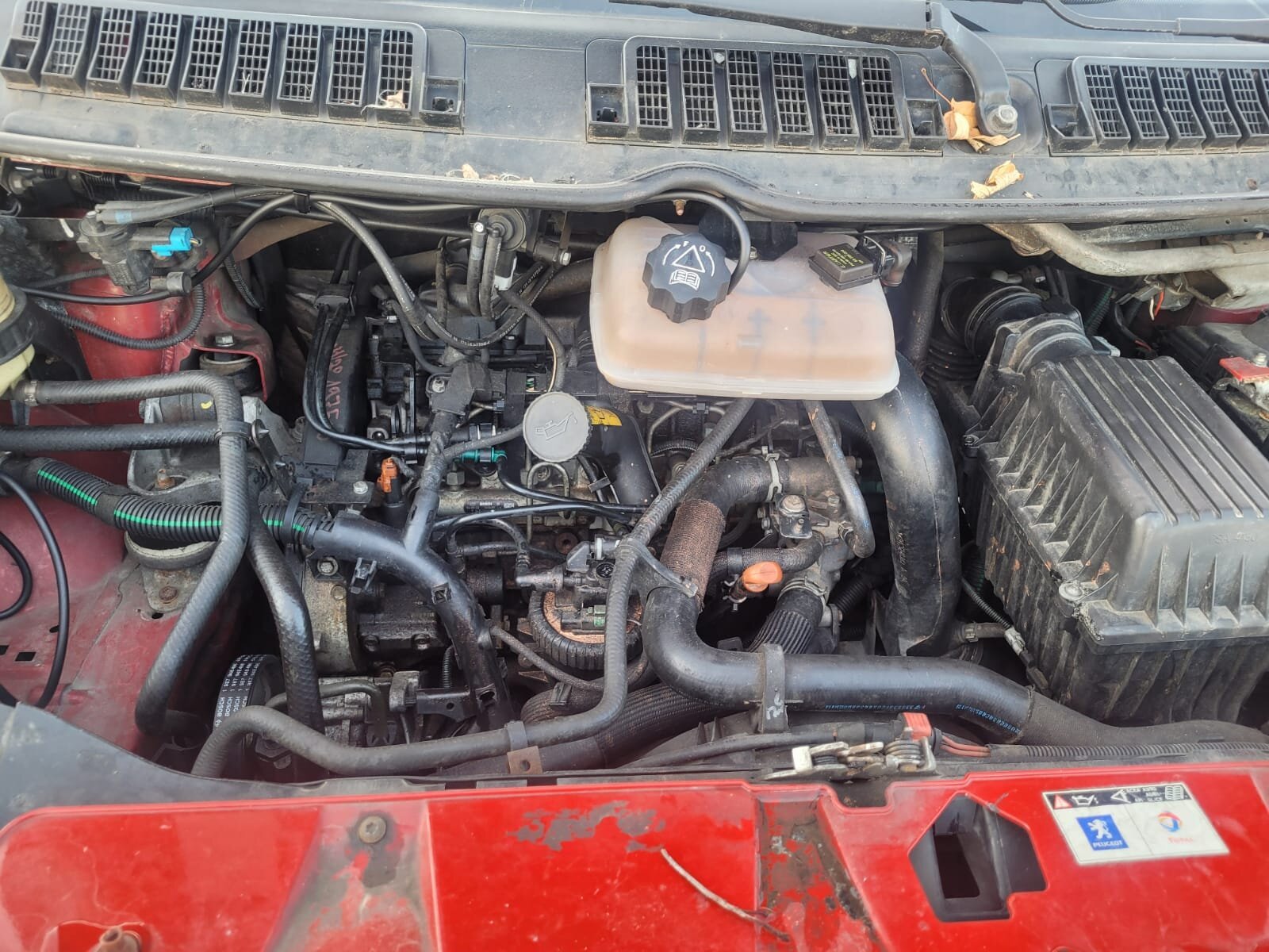 Peugeot Expert 2.0HDI 9PL