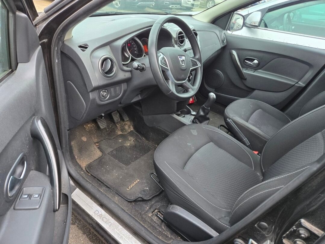Dacia Logan 1.0i Essence 