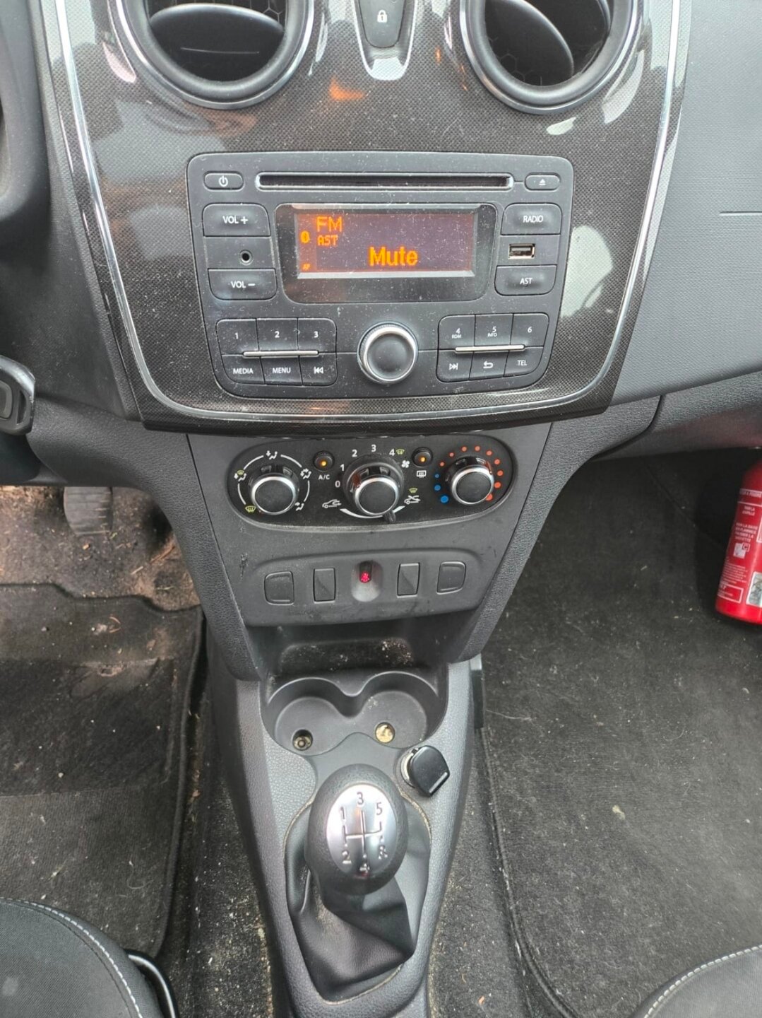 Dacia Logan 1.0i Essence 