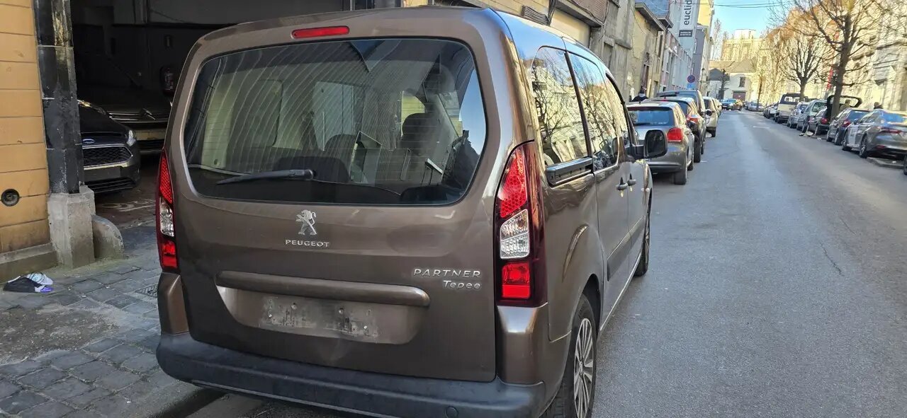 Peugeot Partner 1.6HDI 5-seater