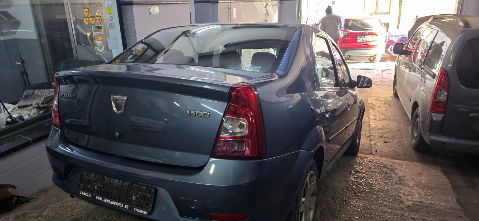 Dacia Logan 1.5dci 2011, 193000KM Climatisation