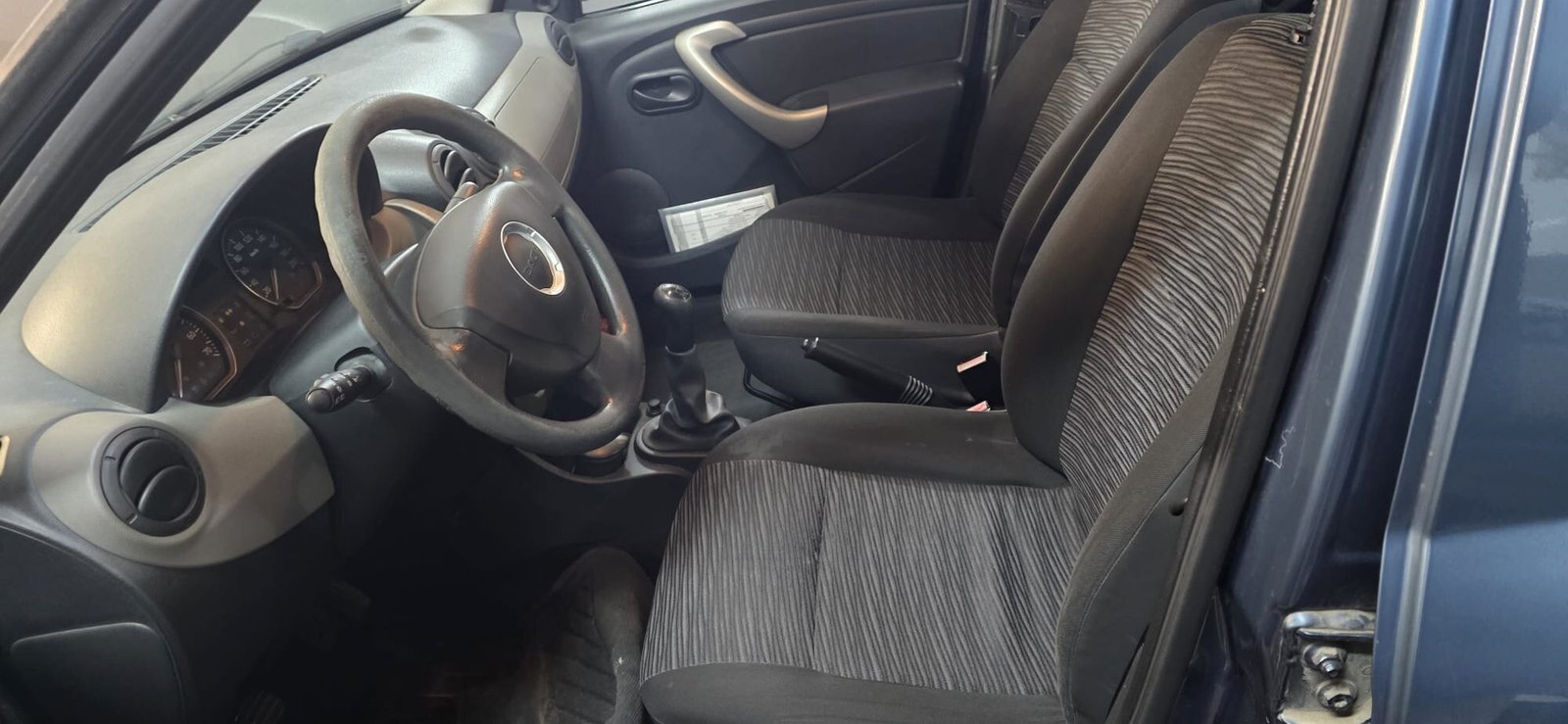 Dacia Logan 1.5dci 2011, 193000KM Climatisation